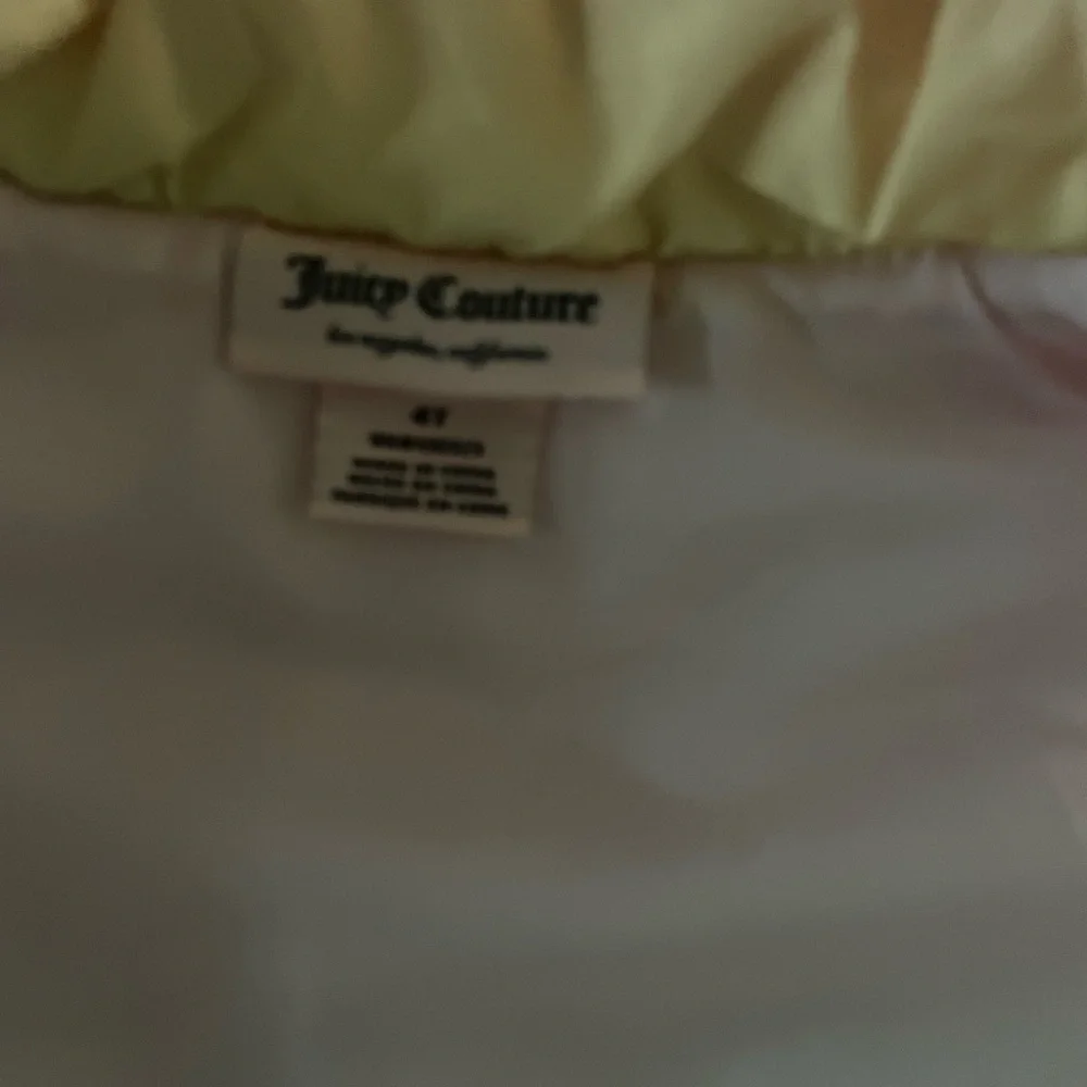 Beautiful juicy couture vest for little girl - Picture 2 of 3